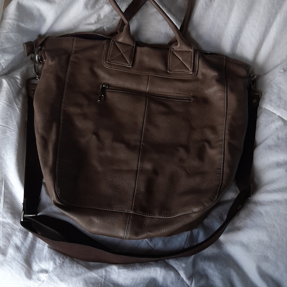Nella Bella shoulder bag